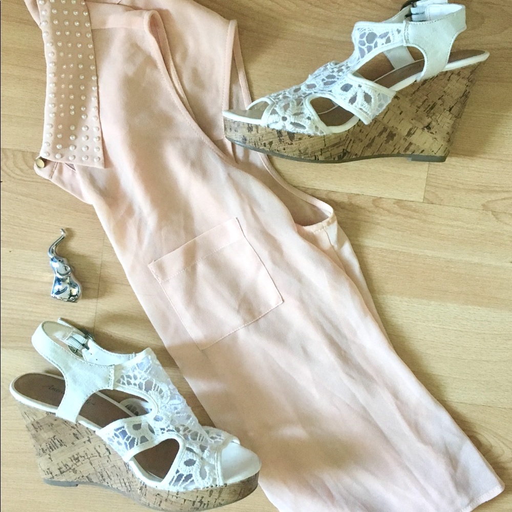 Size 7.5 American Eagle wedges in great condition!